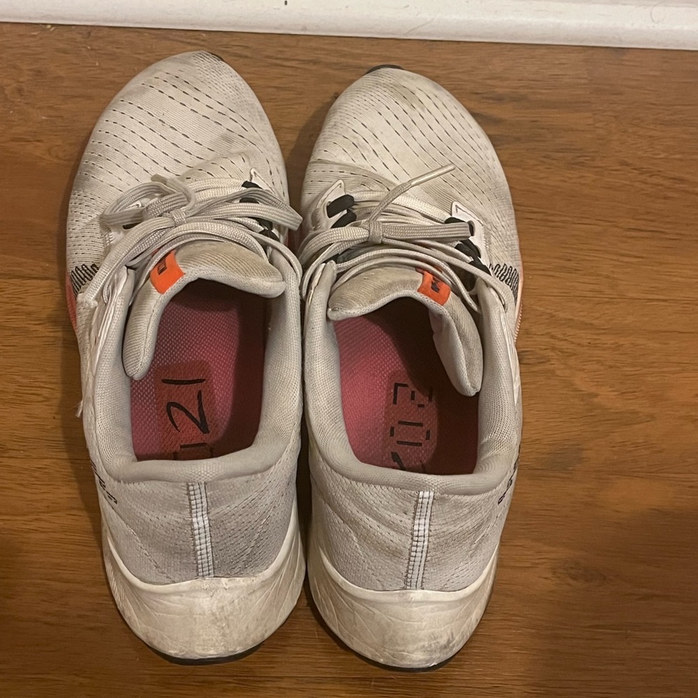 Nike air zoom Pegasus 38 (2021 Olympic edition)
